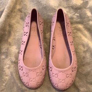 Gucci rubber flats